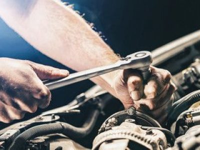 مشاغل مربوط به مهندسی-متخصصین خدمات